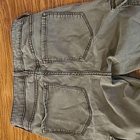 Old navy rockstar super skinny high rise  khaki Size 2 - Picture 8 of 10